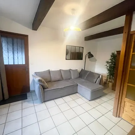 T3 Avec Jacuzzi Et Terrasse *